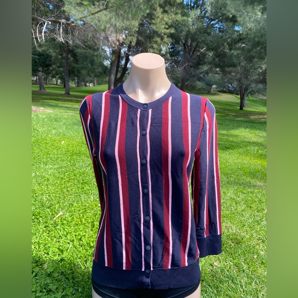 Ann Taylor LOFT~ Medium Lightweight Button Up Cardigan.Navy ￼Burgundy Carl